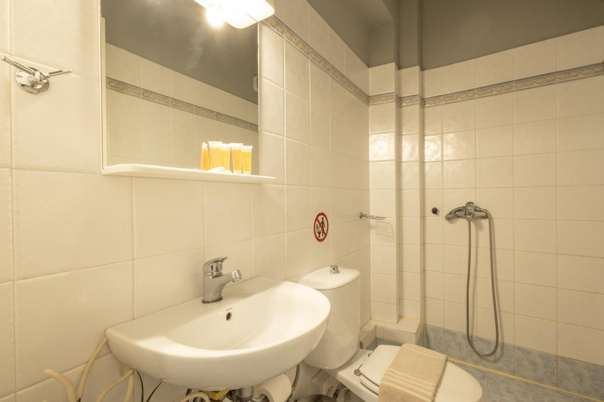 Renovated 3 Bedroom Apt With Acropolis View Athen Exterior foto